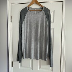 Lululemon Athletica Bodhi Heather Gray Long Sleeve Tee XXL